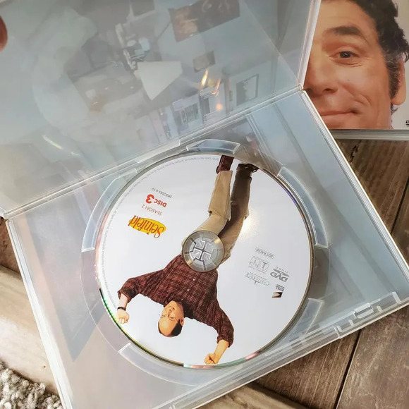 Seinfeld DVD Box Set - Seasons 1-2 - Picture 11 of 12